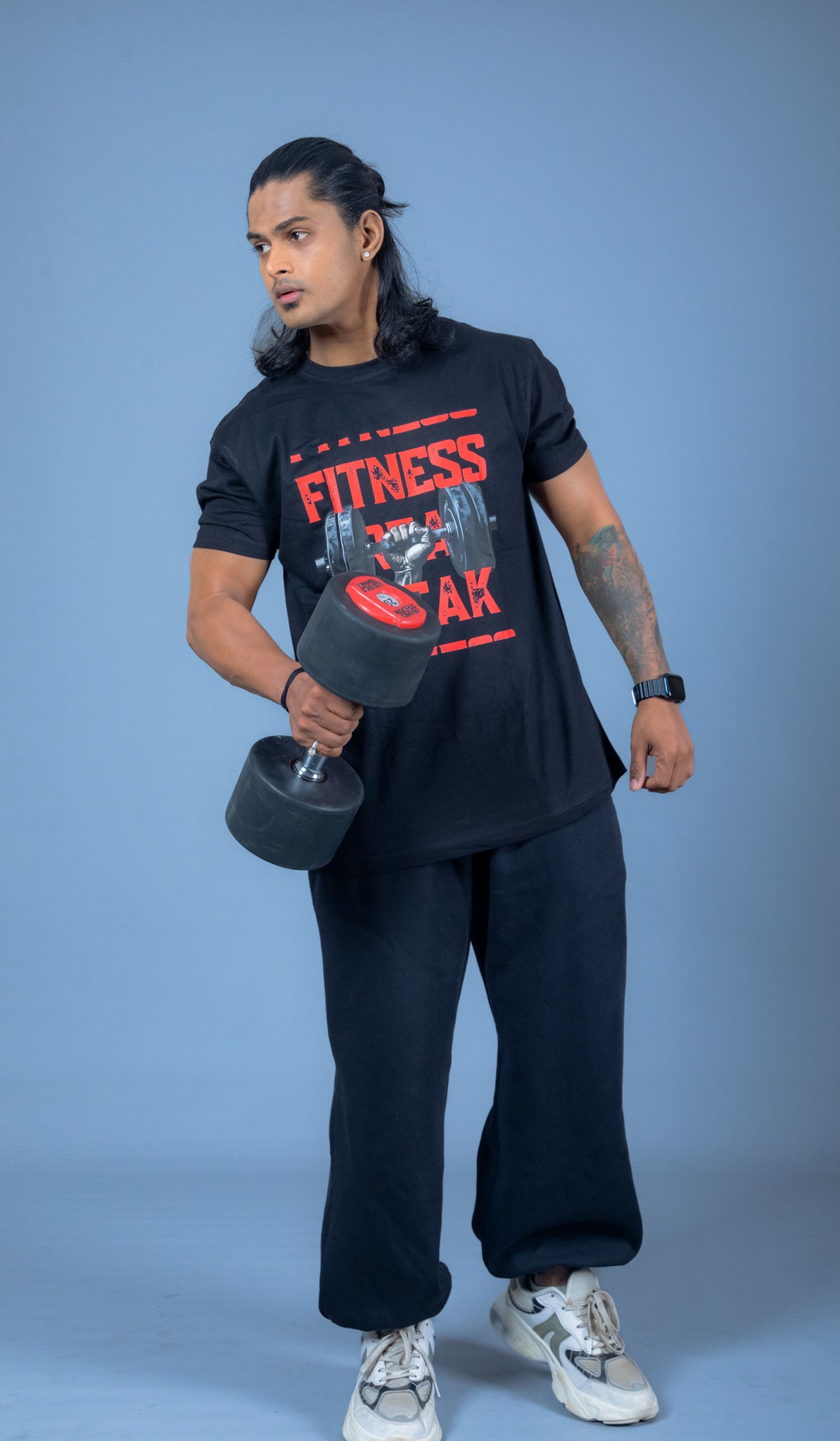 Top athleisure brands – comfortable and stylish gym wear for men and women.