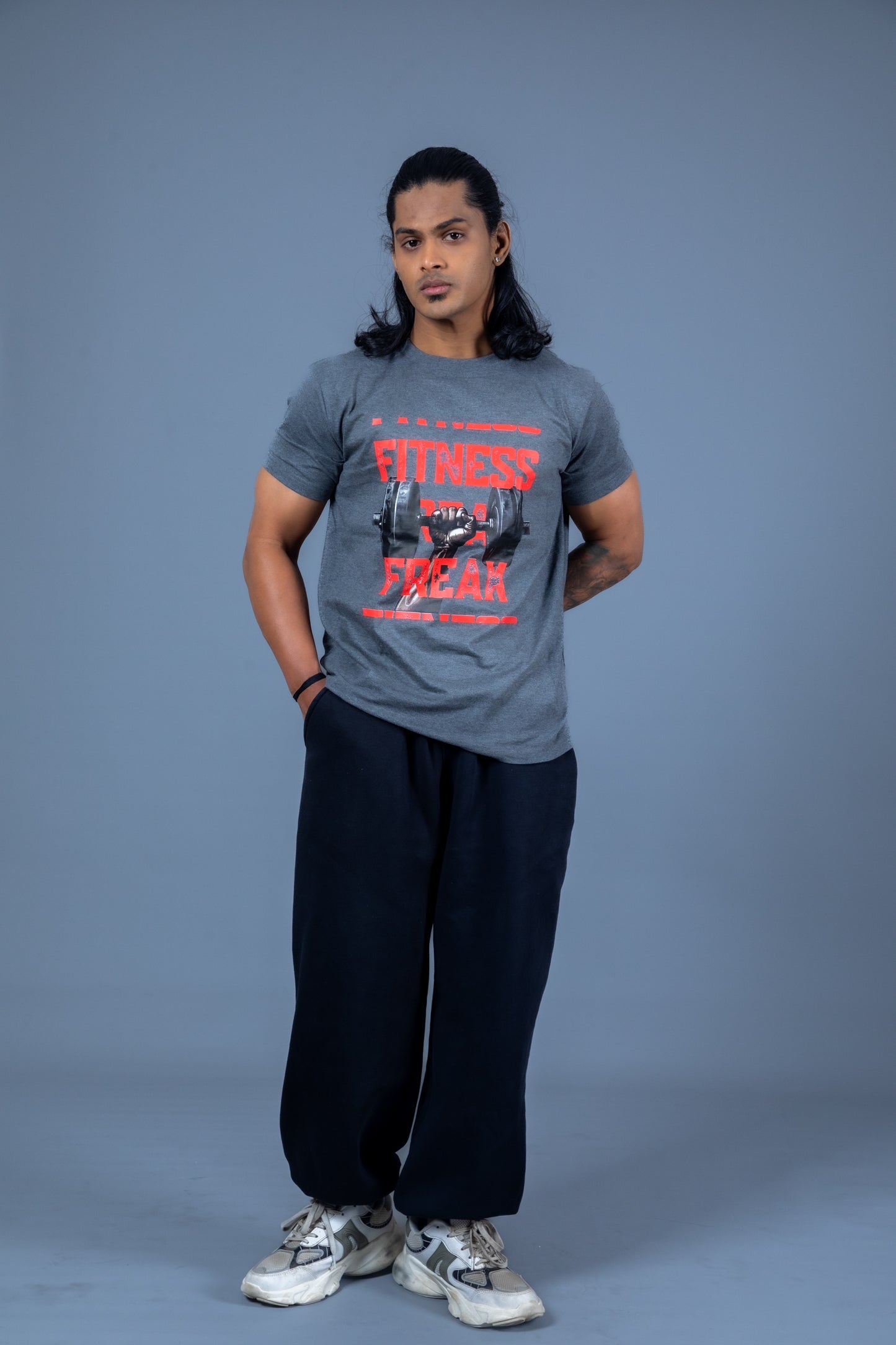 Athleisure wear in India – stylish gym clothes and casual outfits for both men and women.
