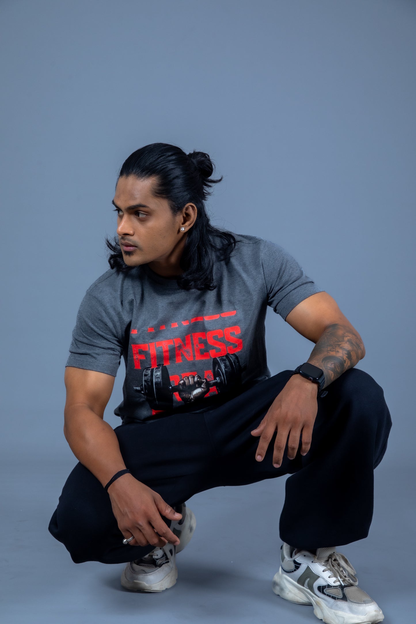 Athleisure wear available near me – trendy gym wear and casual outfits for men and women.