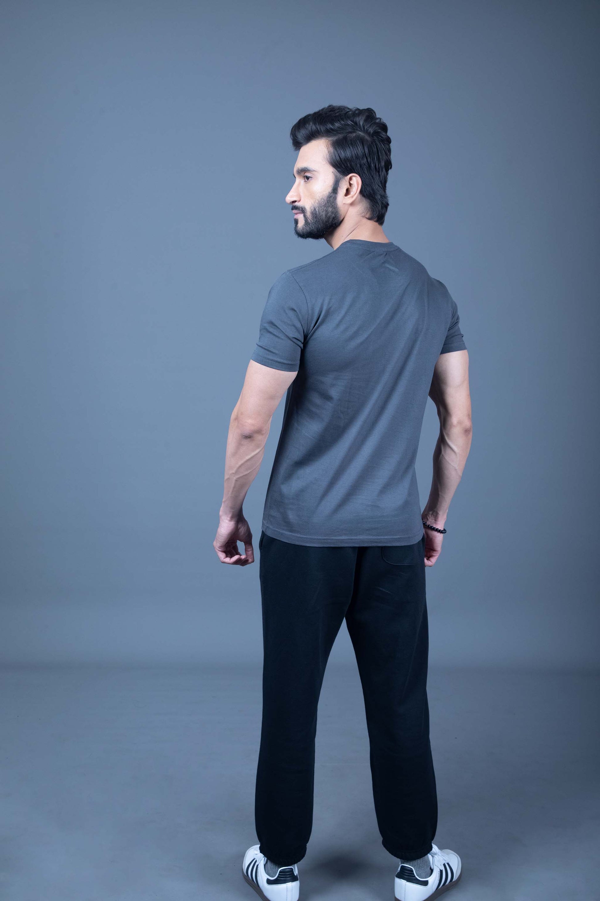 Best men's athleisure apparel – trendy, comfortable, and versatile workout and casual wear
